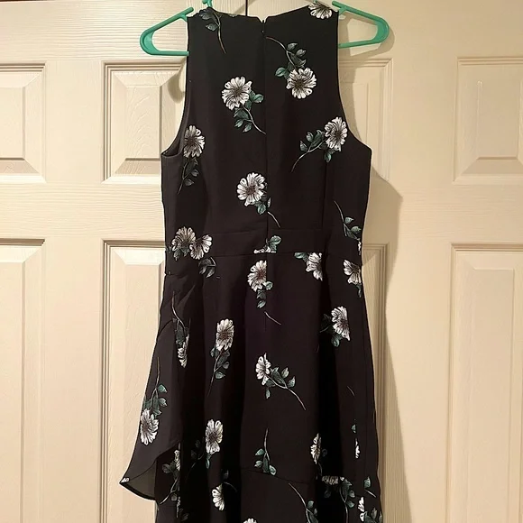 banana republic black floral dress Banana Republic Black Crane Floral Midi Dress
